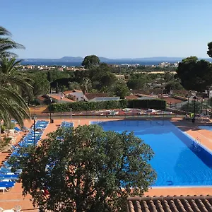 San Carlos 4*, Rosas España